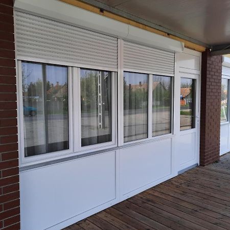 NagykátaFenyo Apartmanアパートメント エクステリア 写真