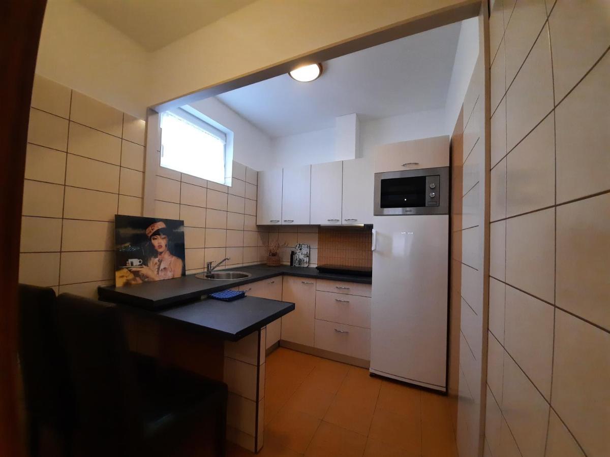NagykátaFenyo Apartmanアパートメント エクステリア 写真