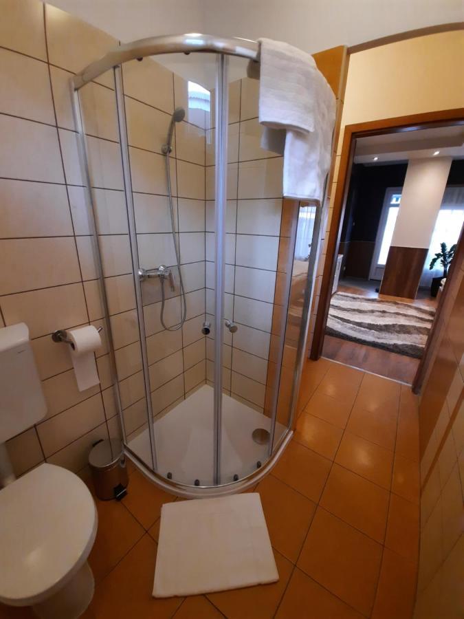 NagykátaFenyo Apartmanアパートメント エクステリア 写真